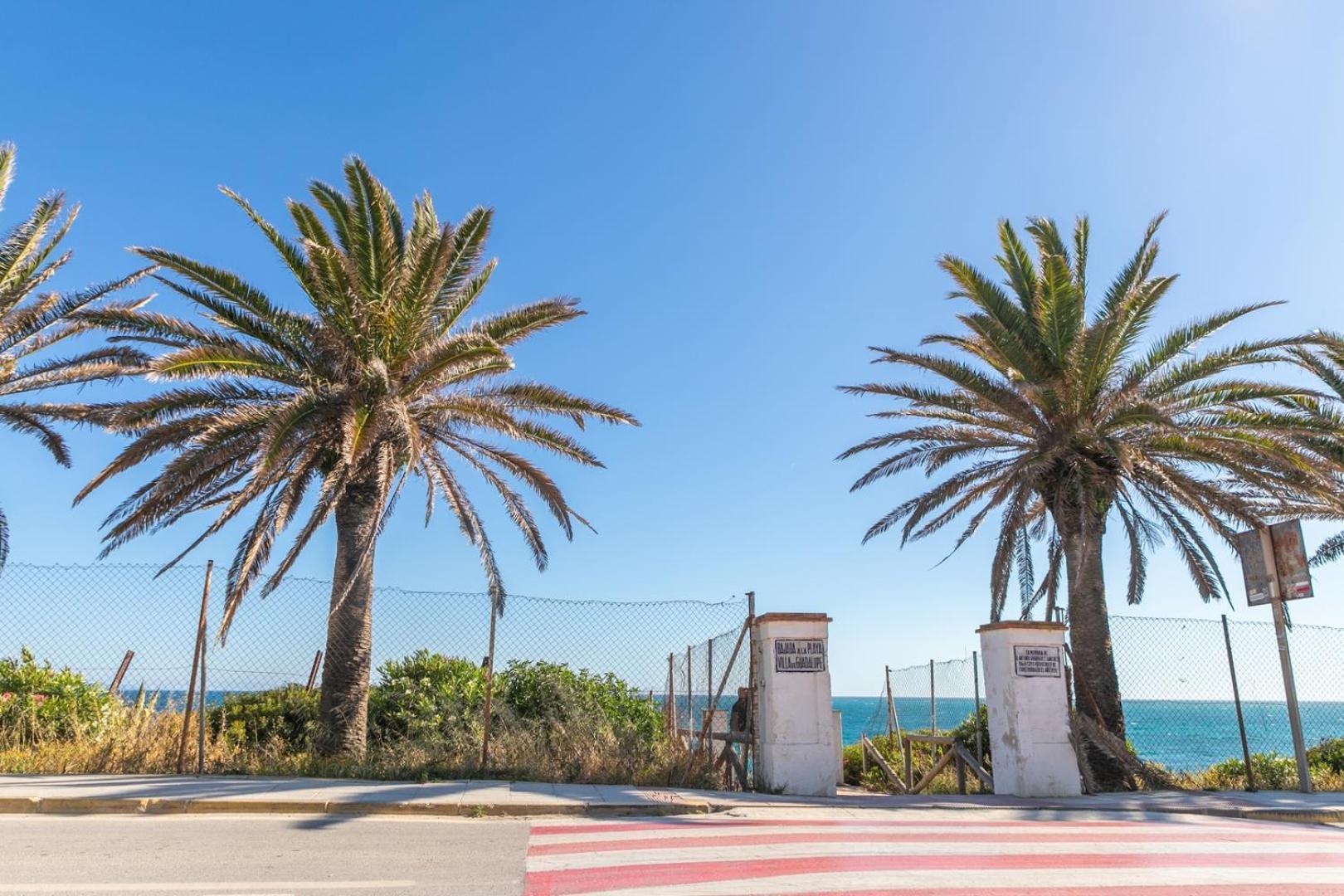 Adosado Nuevo Con Piscina, Playa, Garaje Y Jardin Los Canos De Meca Extérieur photo